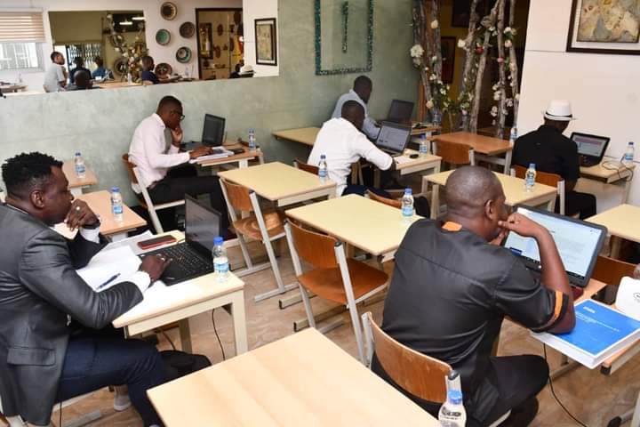 Au nombre de 170 inscrits au départ, ce sont finalement 39 candidats qui se sont présentés et qui ont été confirmés dans la plateforme Agents de Joueurs pour subir les épreuves écrites.