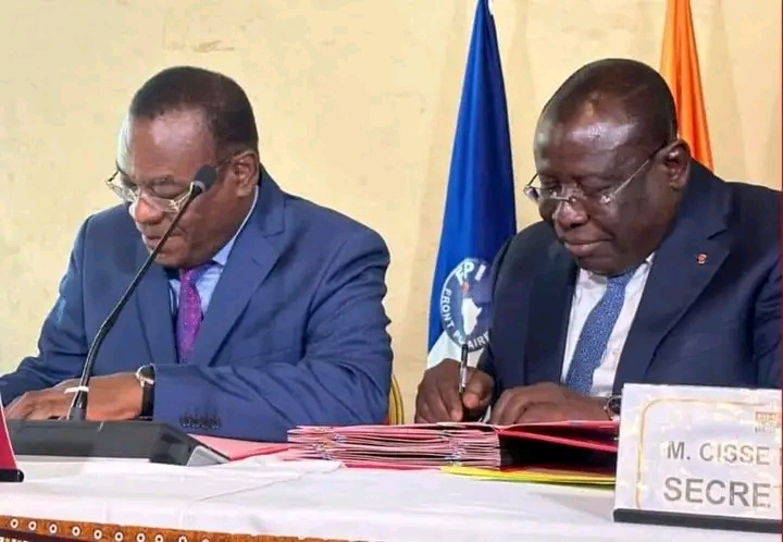 Le Rassemblement des Houphouetistes pour la démocratie et la paix (RHDP) et le Front populaire Ivoirien (FPI) ont signé ce mardi 02 mai 2023, un accord de partenariat politique.