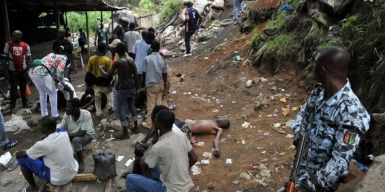 Dans la nuit du Jeudi 04 au Vendredi 05 Mai 2023, le Service Régional de la Police Judiciaire de Yamoussoukro (SRPJ-YAKRO) a initié une opération de démantèlement des anciens fumoirs