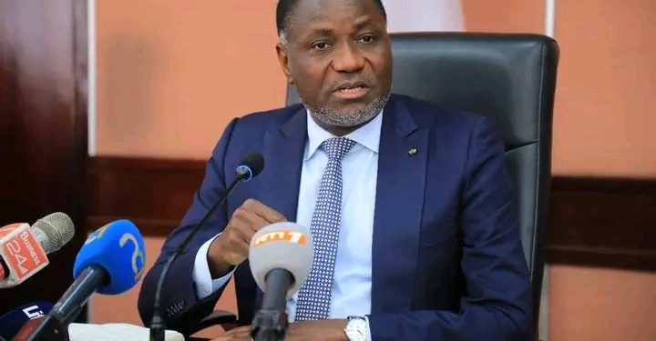 Mamadou Sangafowa Coulibaly a annoncé le jeudi 8 juin 2023 la répartition tarifaire du secteur de l’électricité en Côte d’Ivoire
