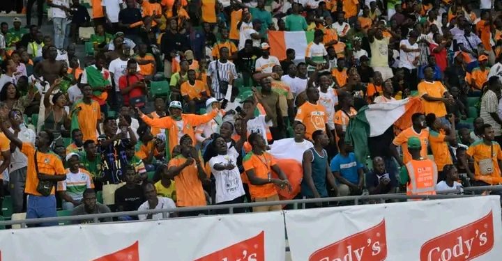 Le mardi 12 septembre 2023, le match amical international opposant la Côte d'Ivoire au Mali a été interrompu après la première mi-temps suite à la survenue d'une forte pluie qui a rendu le terrain impraticable