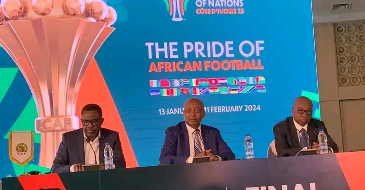 Le Président de la Confédération Africaine de Football (CAF), Dr Patrice Motsepe a animé une conférence de presse ce jeudi 12 octobre 2023