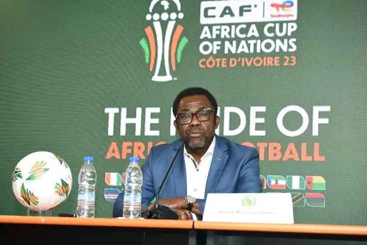A 24 jours de la Coupe d’Afrique des Nations (CAN 2023), le Secrétaire Général de la CAF, Veron Mosengo-Omba est revenu sur les différents compartiments de l’organisation