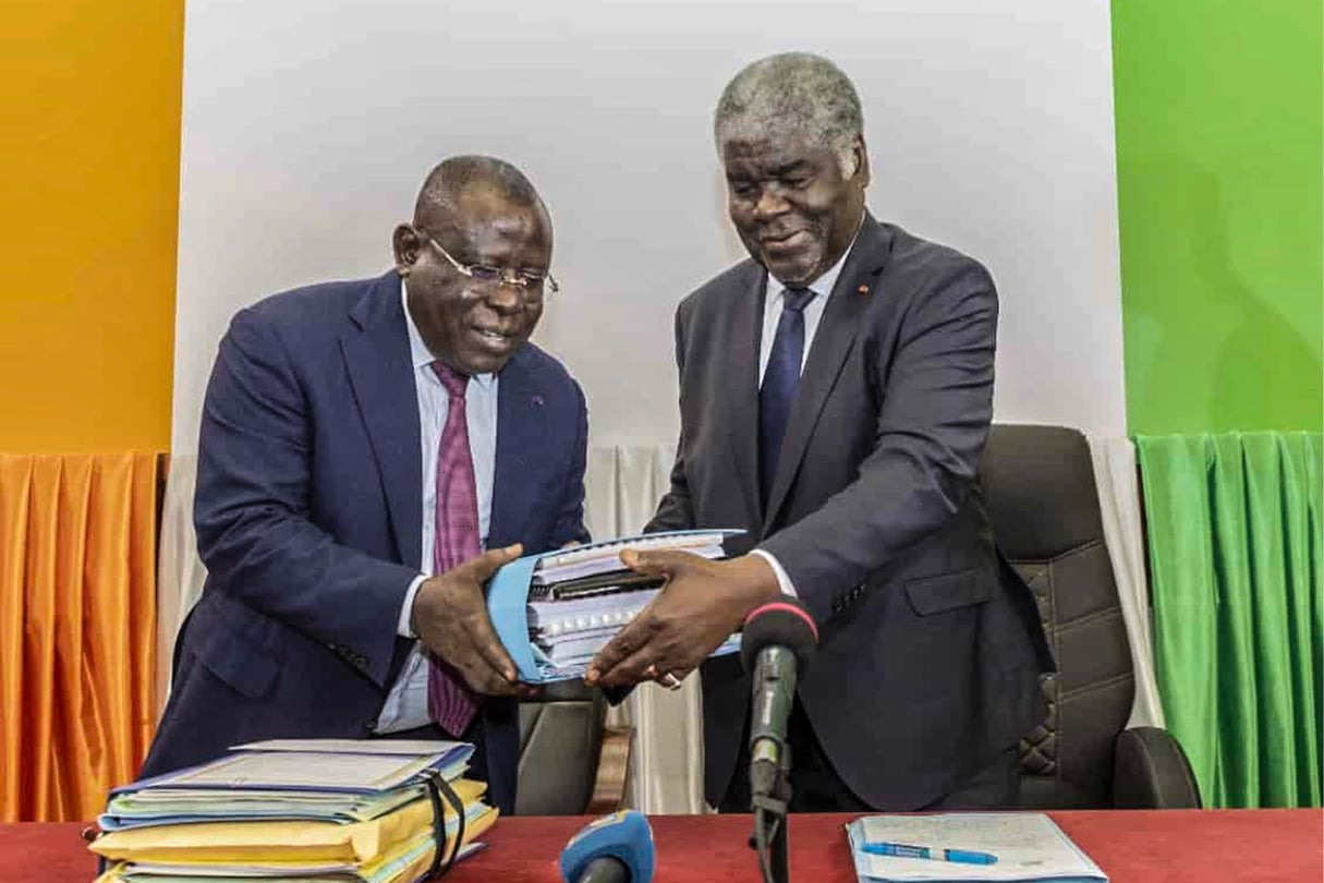 Cissé Bacongo, ministre gouverneur du district d'Abidjan a pris la décision d'interdire l'activité des mendiants, des charettes communément appelé ''wotro'' et le commerce ambulant sur les grandes artères.