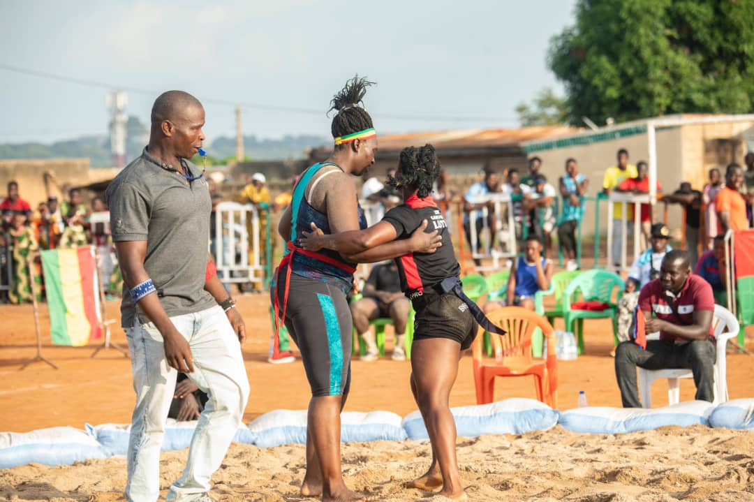 Bouaké a vibré avec le lancement de la 8ème édition du Festival de lutte traditionnelle de la zone CEDEAO