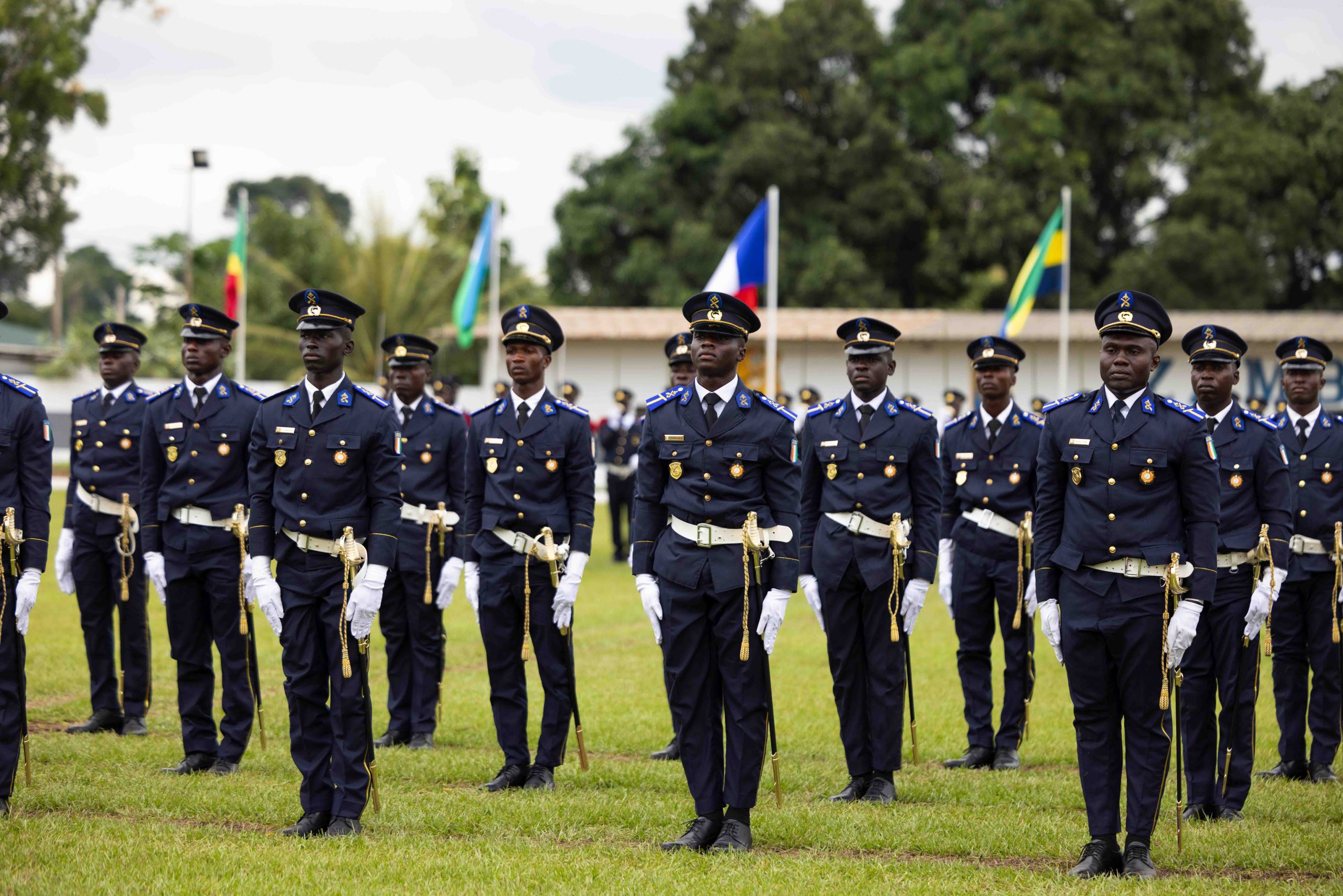 Tiémoko Meyliet KONÉ a présidé le baptême de Promotion d’Élèves Officiers d’Active à l’Académie des Forces Armées (AFA) de Zambakro.