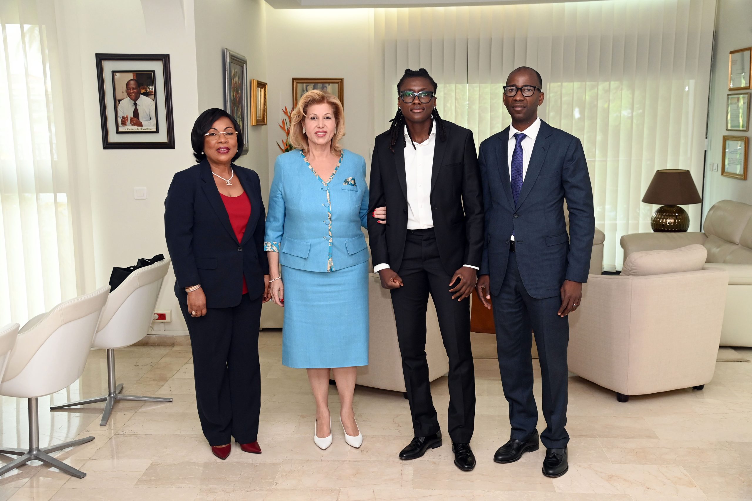 Dominique Ouattara a reçu en audience Ruth Gbagbi, athlète émérite et multiple championne du monde et d’Afrique de Taekwondo